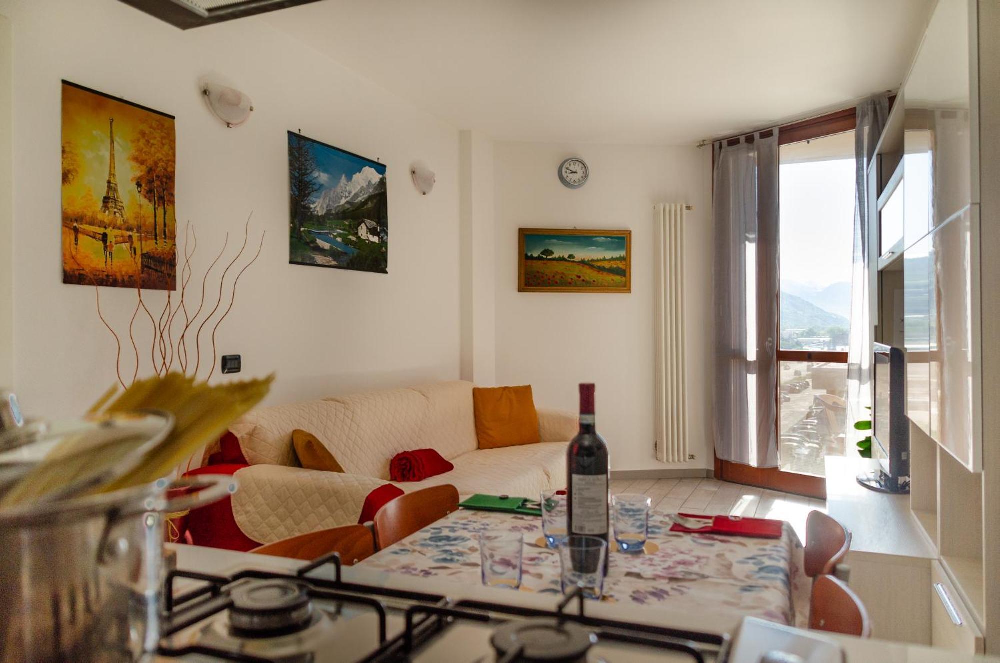 Ferienhaus Maison Valerio - Con Vista E Parcheggio Privato Ad Aosta